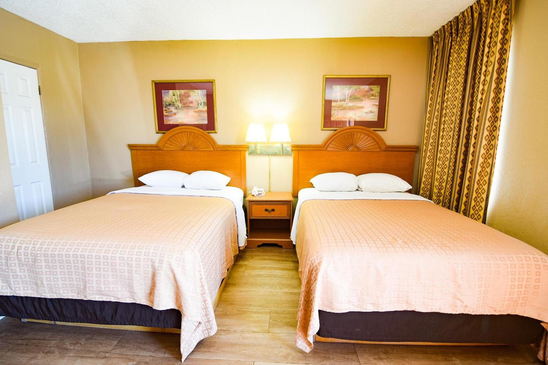 Economy Inn Beebe photo 7