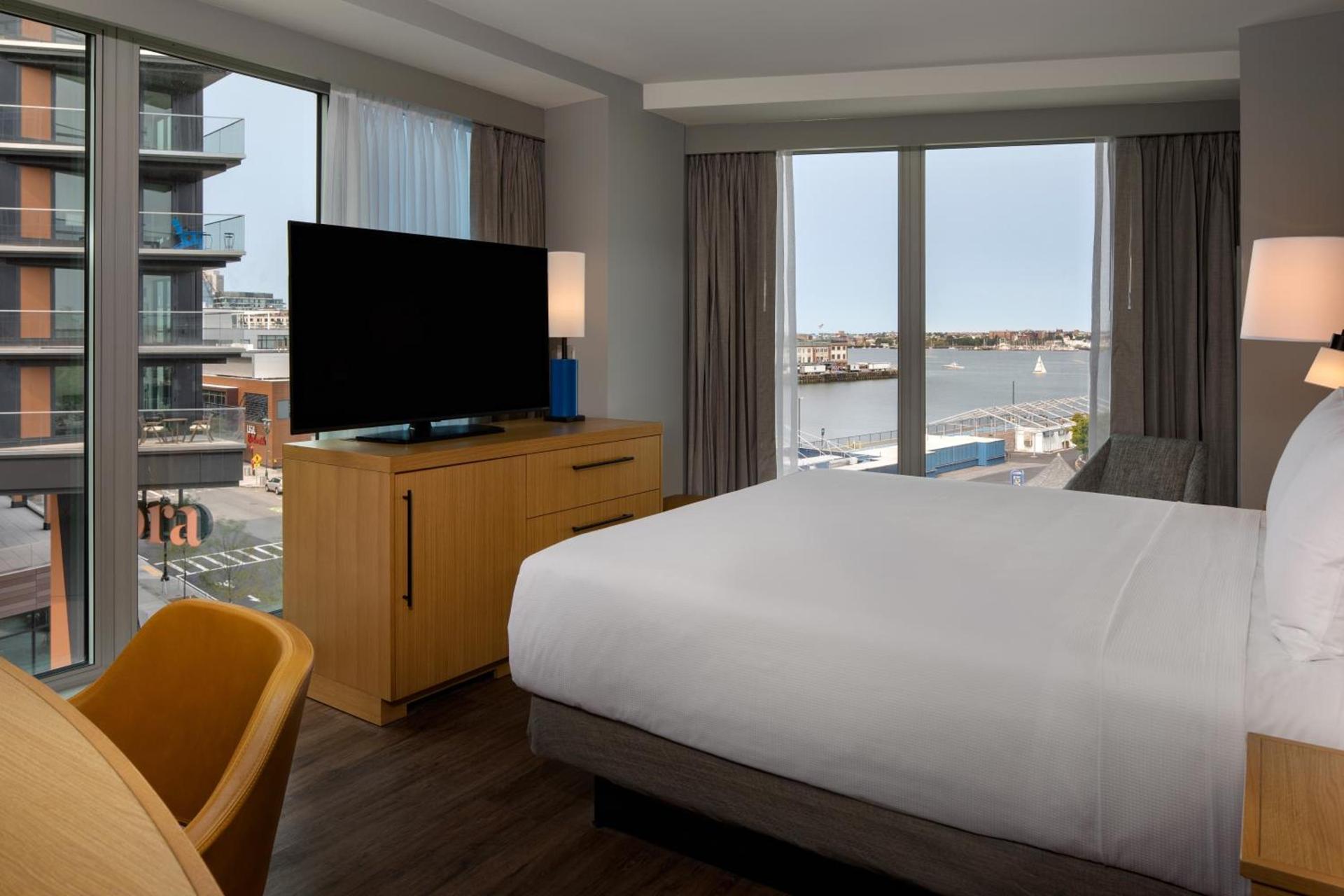 Hyatt Place Boston/Seaport District photo 73
