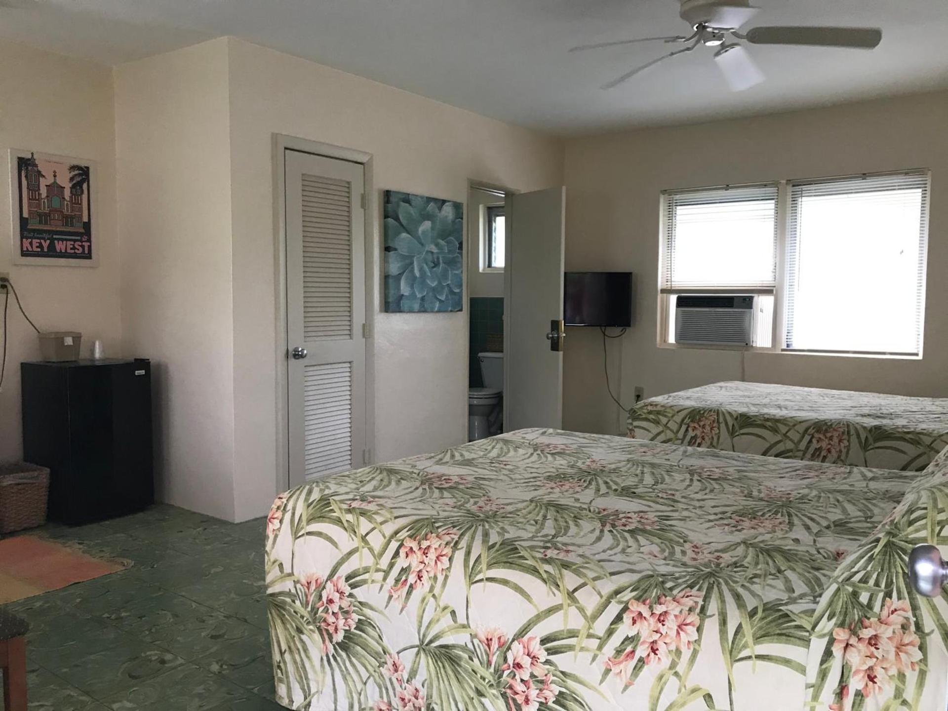El Patio Motel photo 8