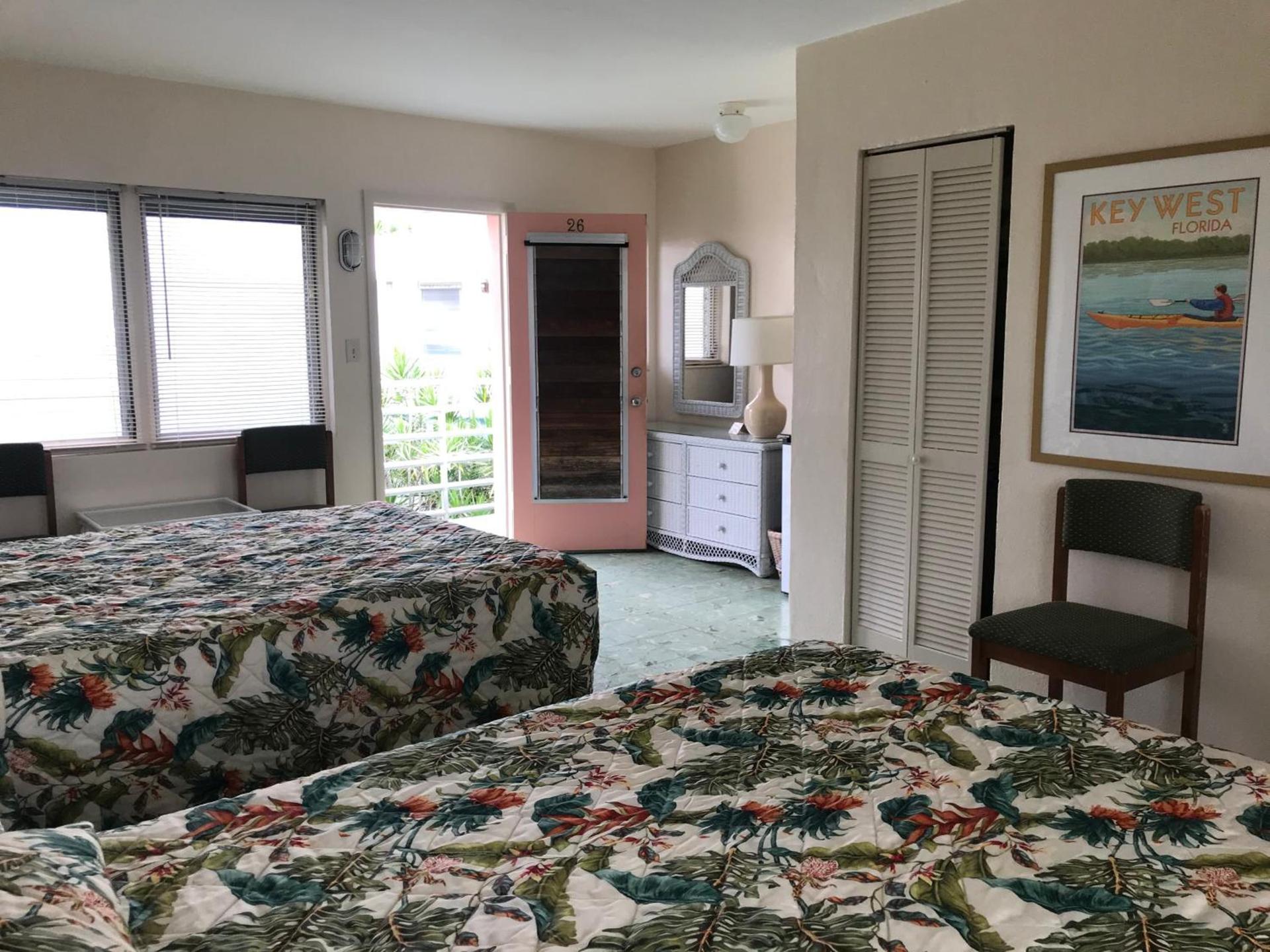El Patio Motel photo 10