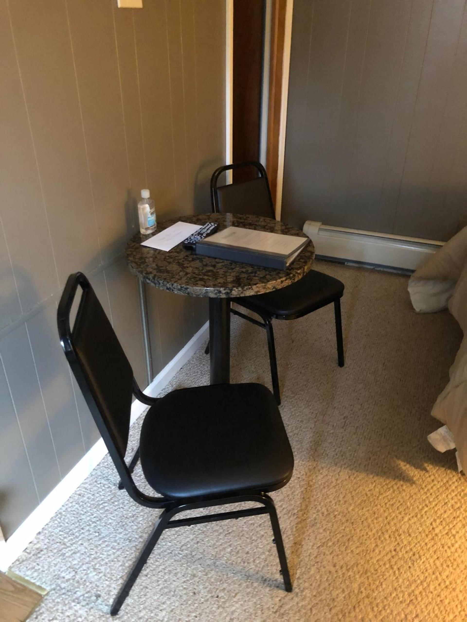 Oakes Oramel Inn photo 8