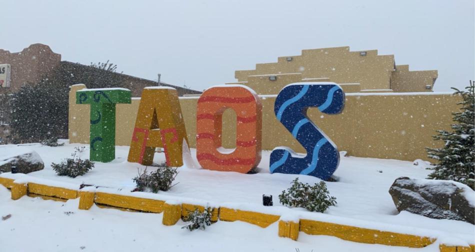 Super 8 by Wyndham Taos photo 17