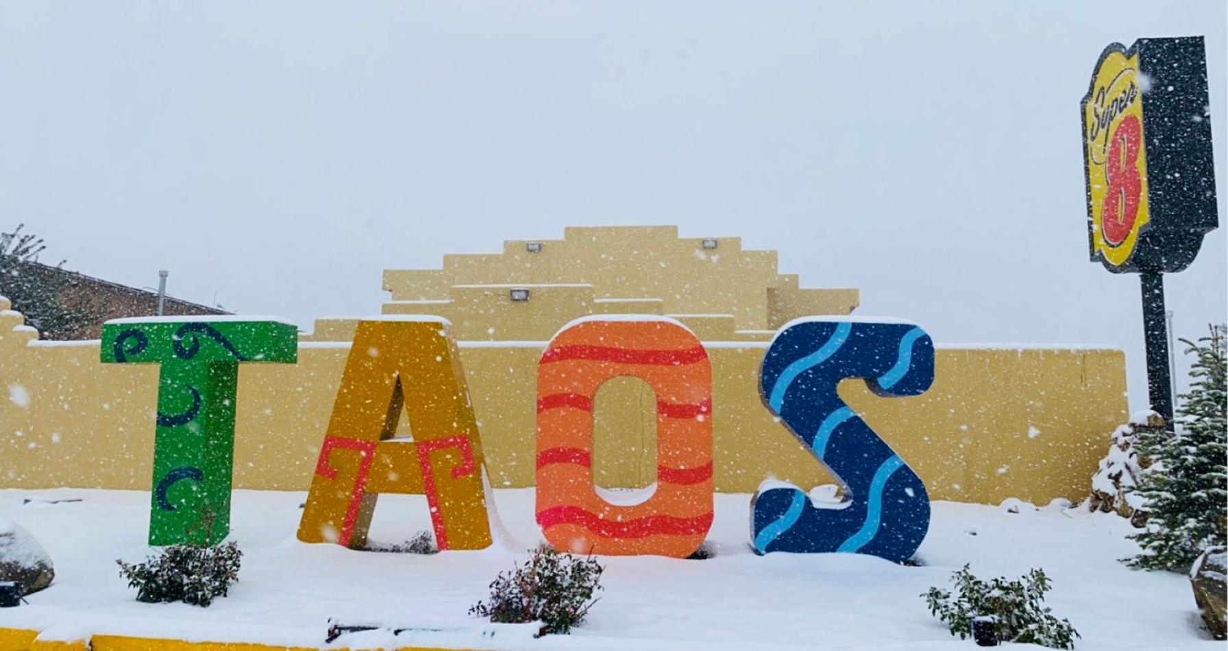 Super 8 by Wyndham Taos photo 18