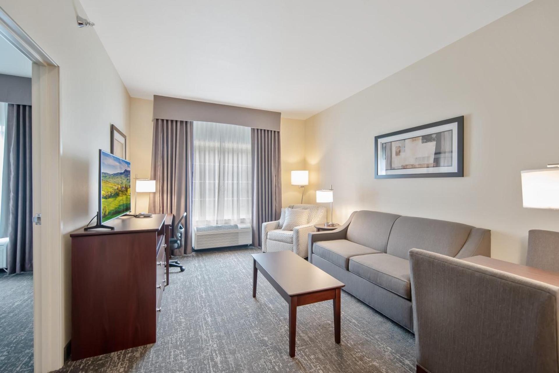 Cobblestone Hotel & Suites - Austin photo 32
