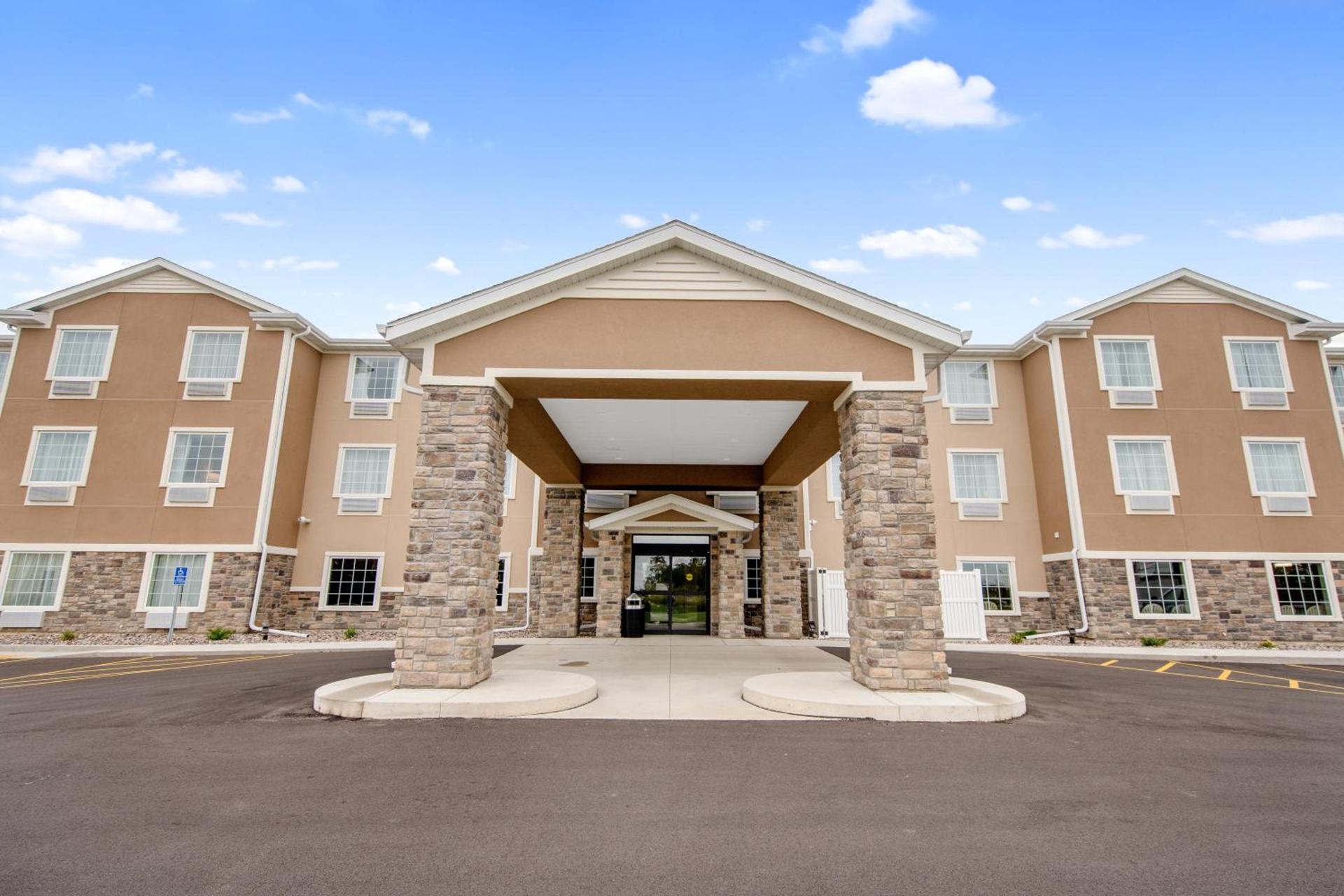 Cobblestone Hotel & Suites - Austin photo 48