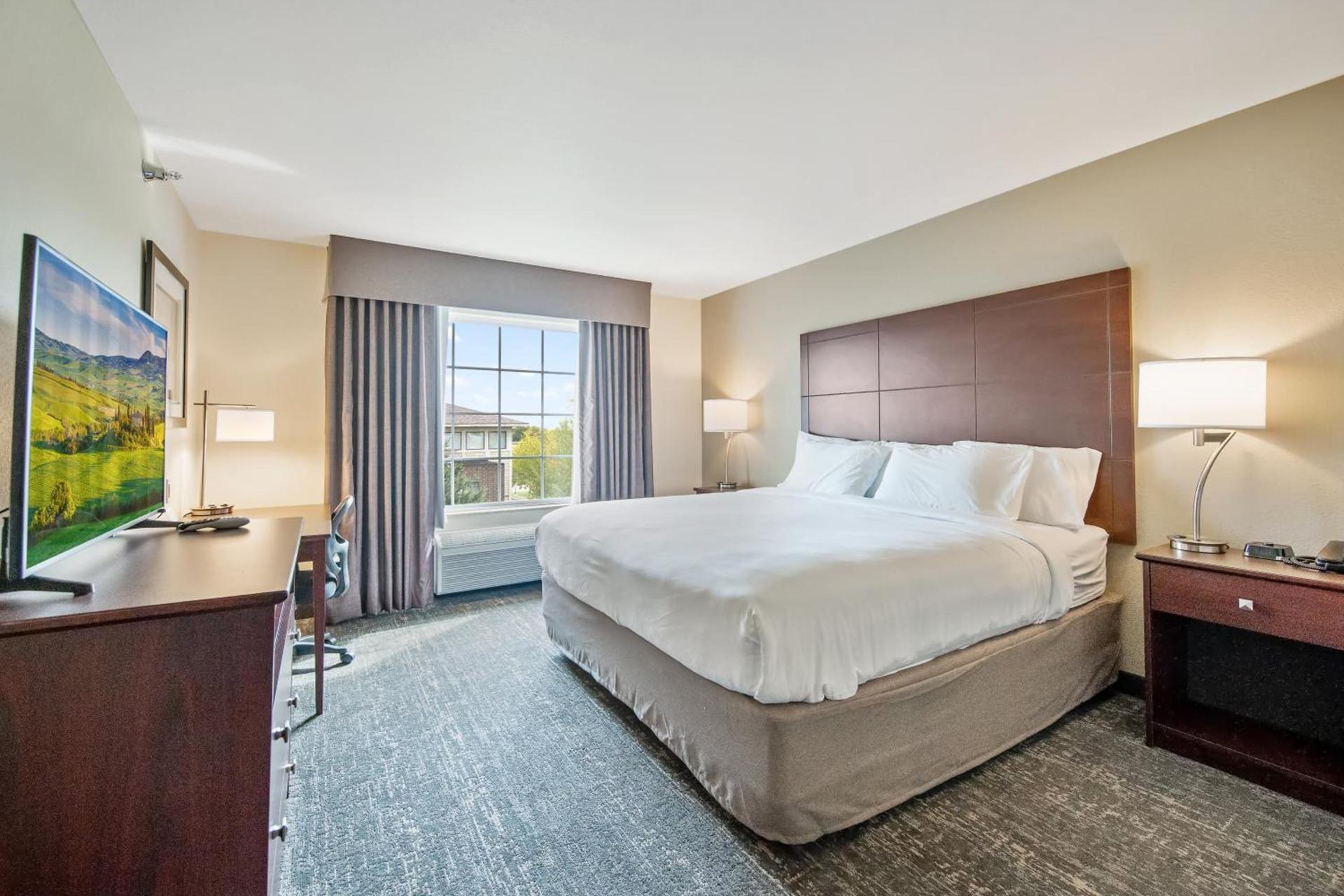 Cobblestone Hotel & Suites - Austin photo 36