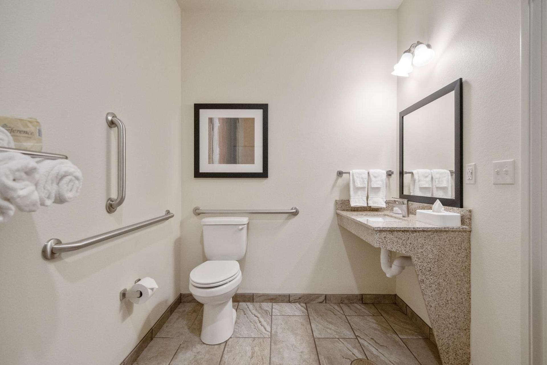 Cobblestone Hotel & Suites - Austin photo 51