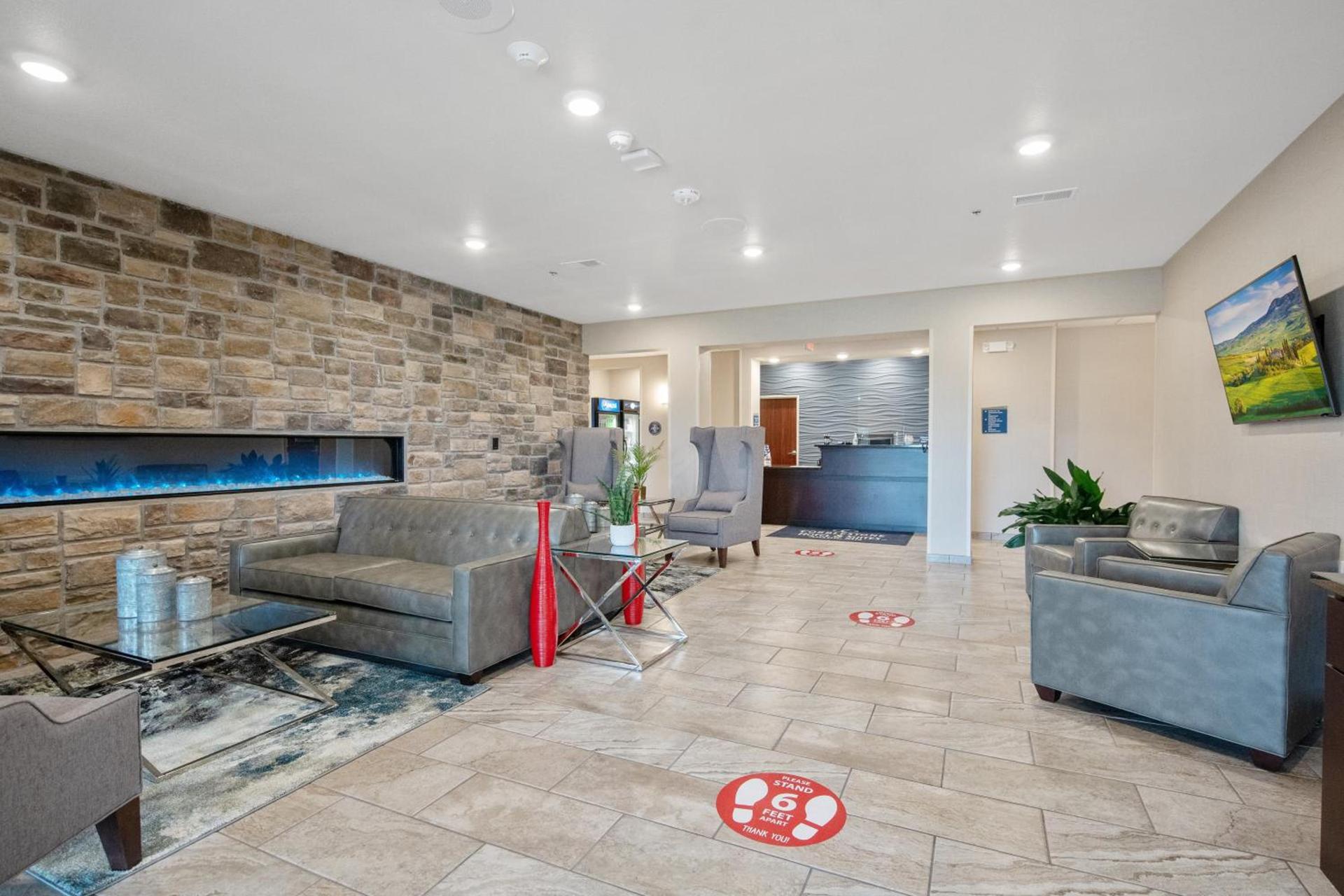 Cobblestone Hotel & Suites - Austin photo 63
