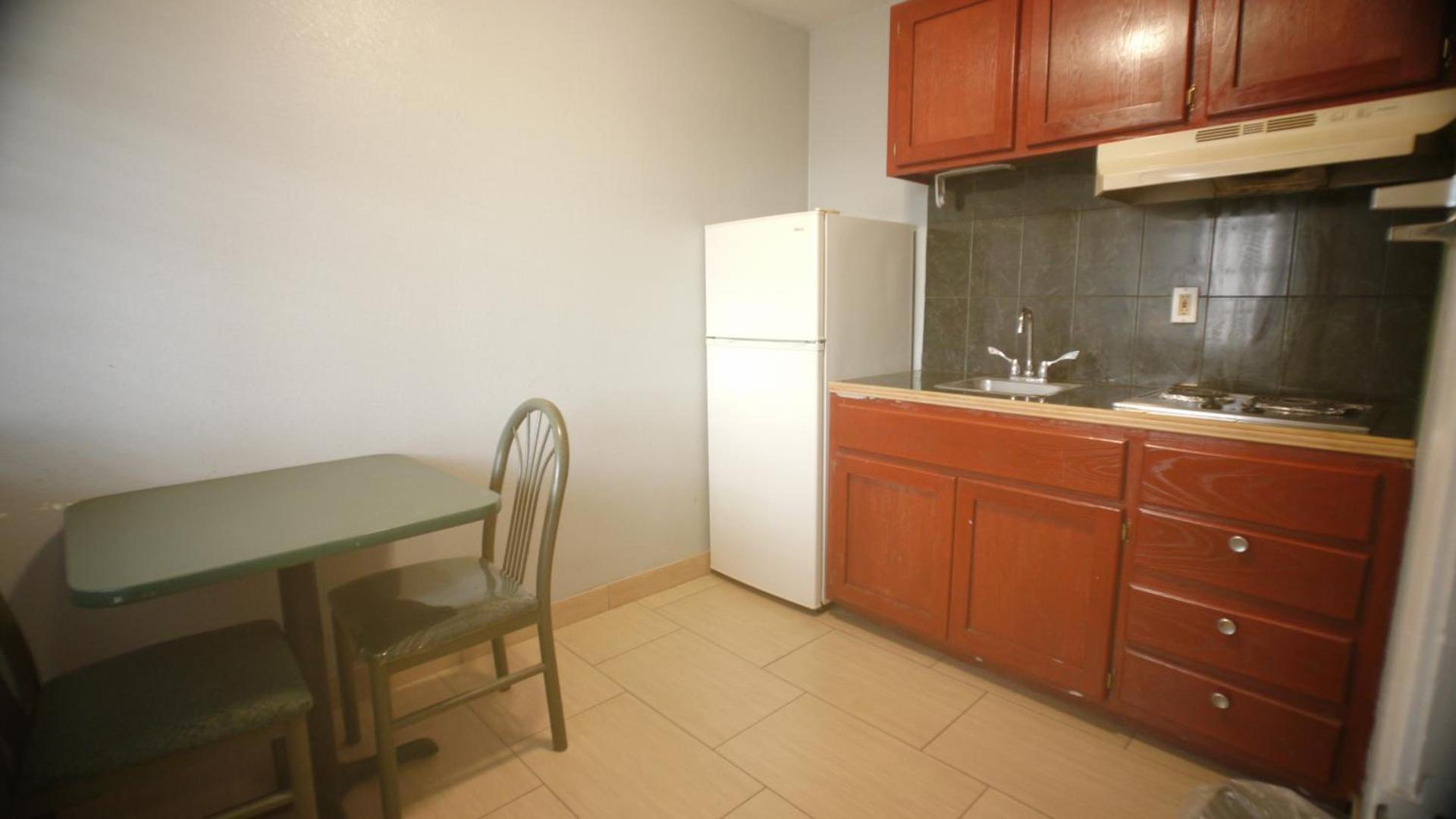 Texas Inn McAllen Airport photo 23