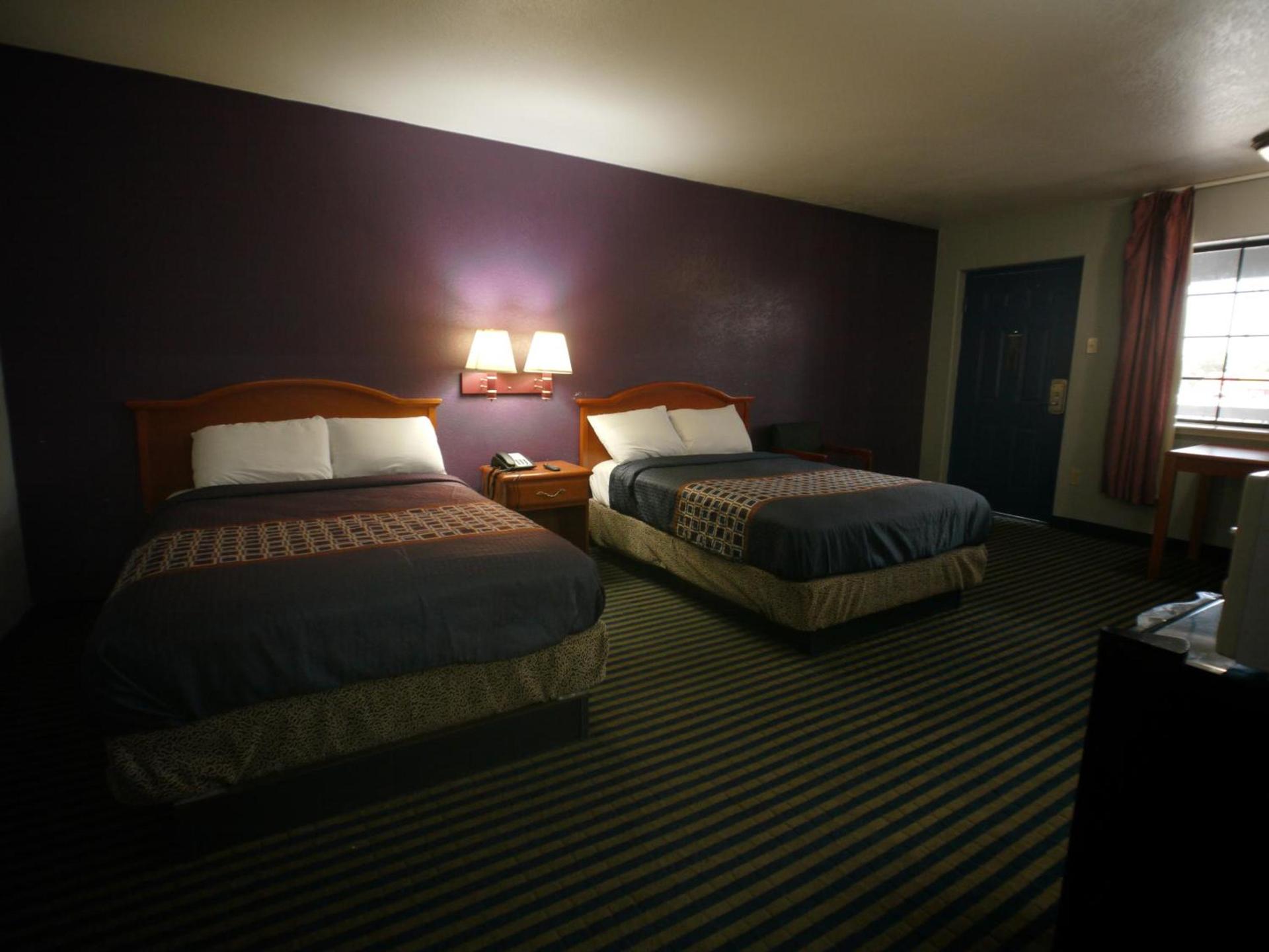 Texas Inn McAllen Airport photo 46