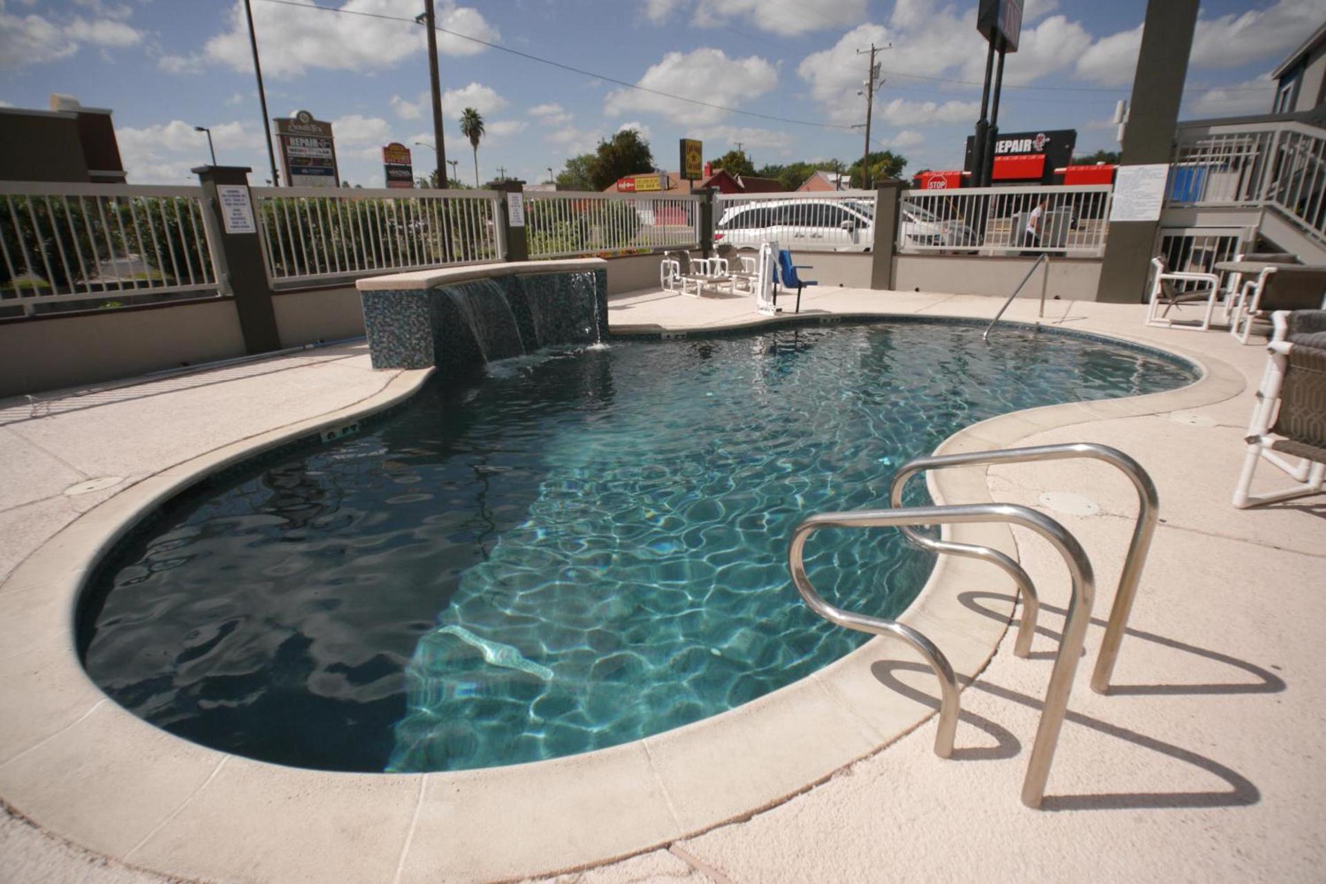 Texas Inn McAllen Airport photo 51