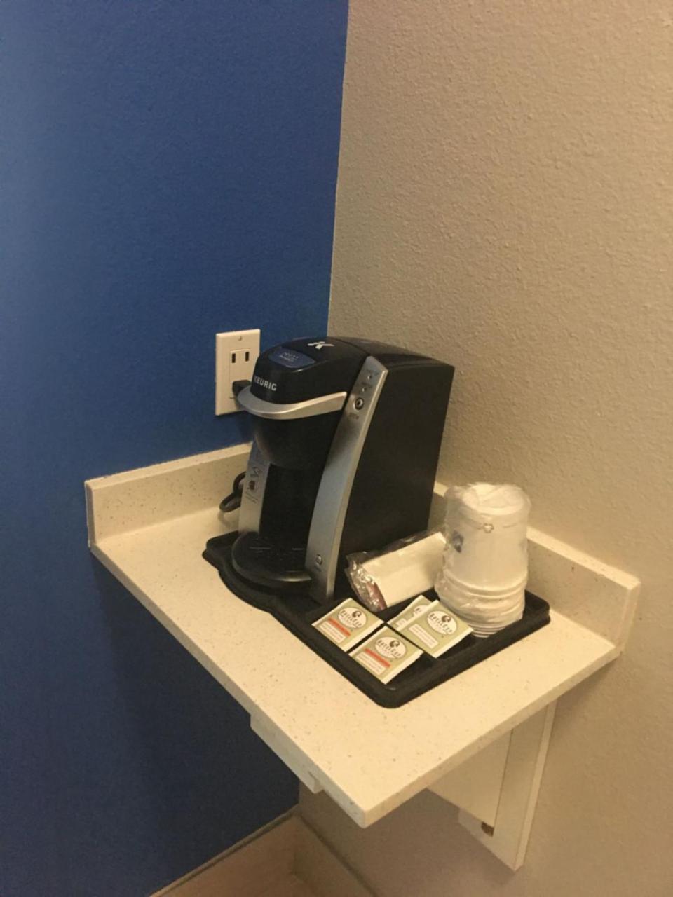 Holiday Inn Express & Suites Brenham South by IHG photo 4