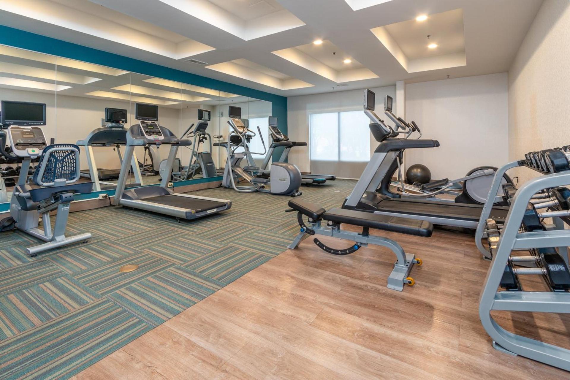 Holiday Inn Express & Suites Tupelo by IHG photo 9