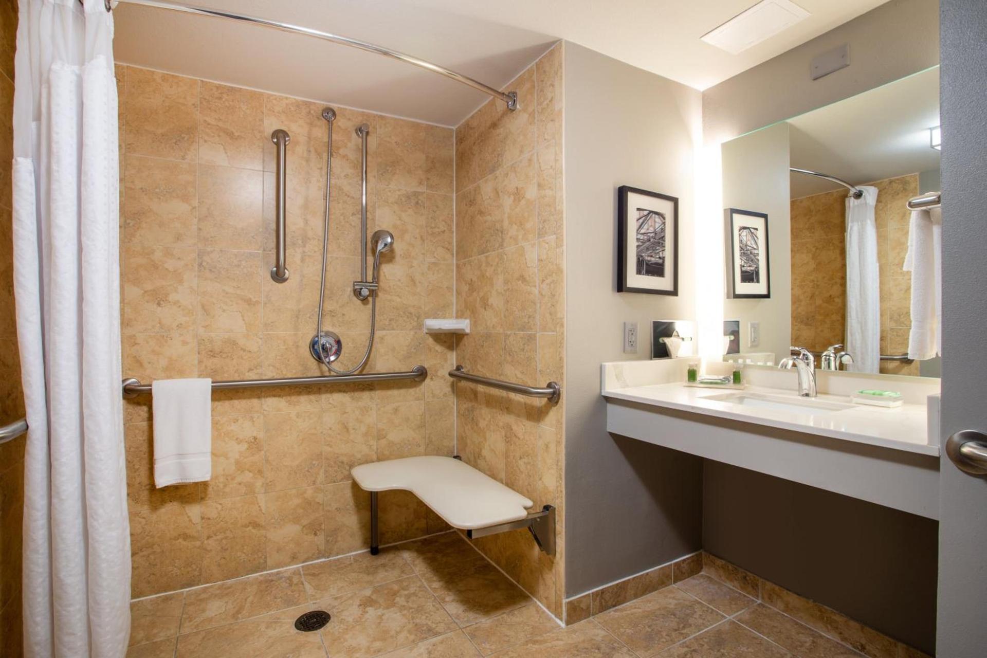 Holiday Inn Valdosta Conference Center by IHG photo 22