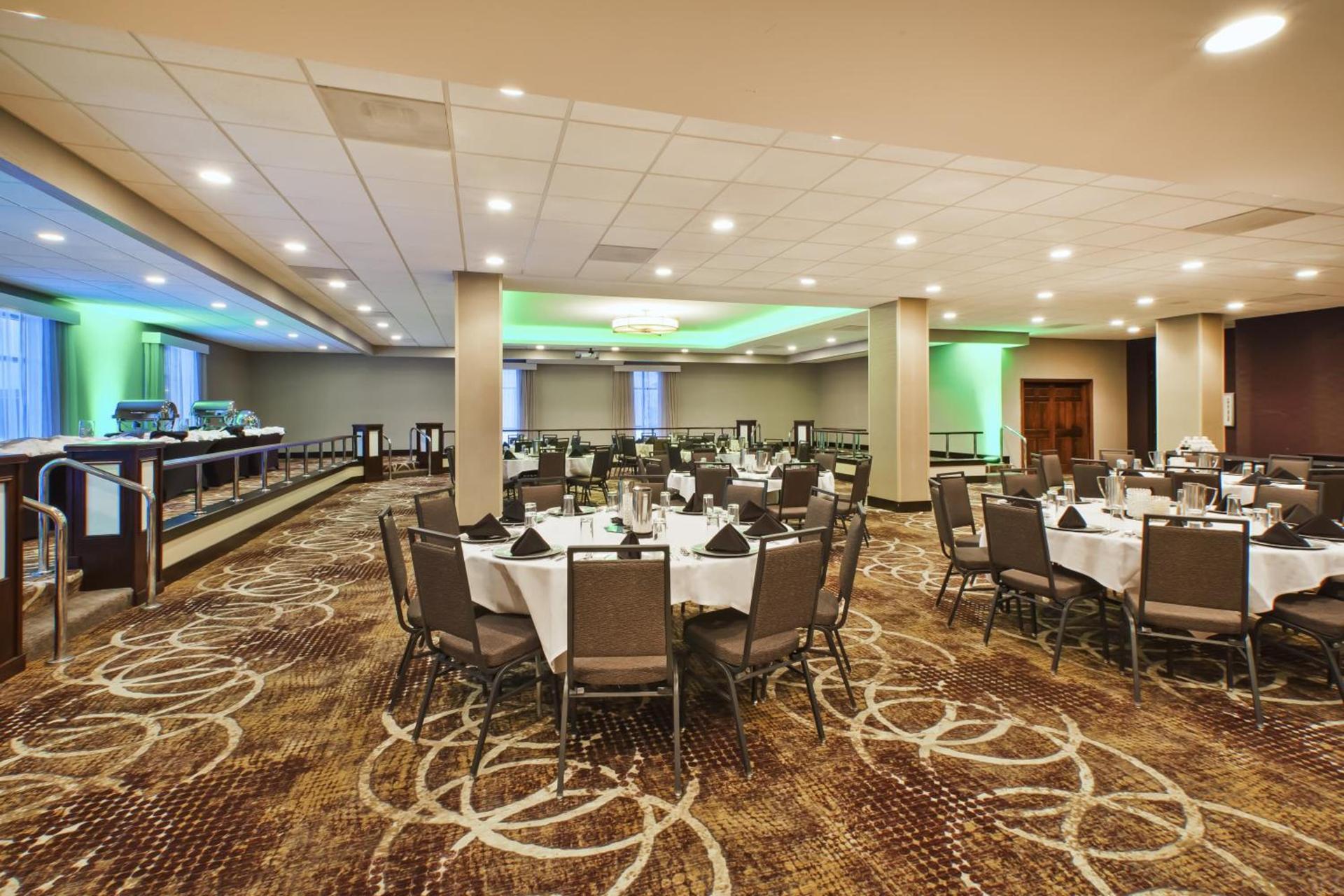 DoubleTree by Hilton Rapid City Downtown Convention Center photo 41