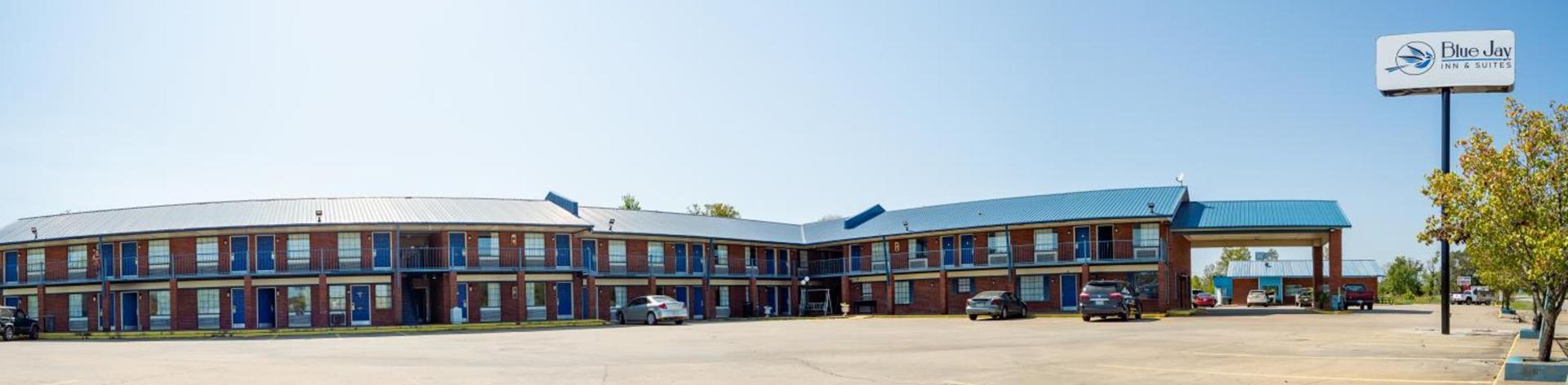 Blue Jay Inn & Suites photo 2