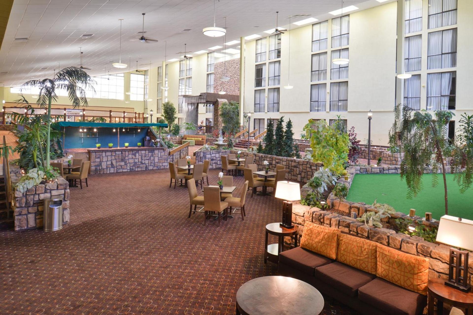 Ramada Plaza by Wyndham Sheridan Hotel & Convention Center photo 23
