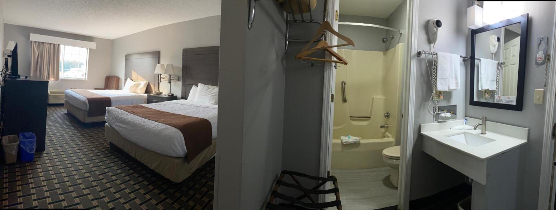 Adams Inn and Suites photo 32