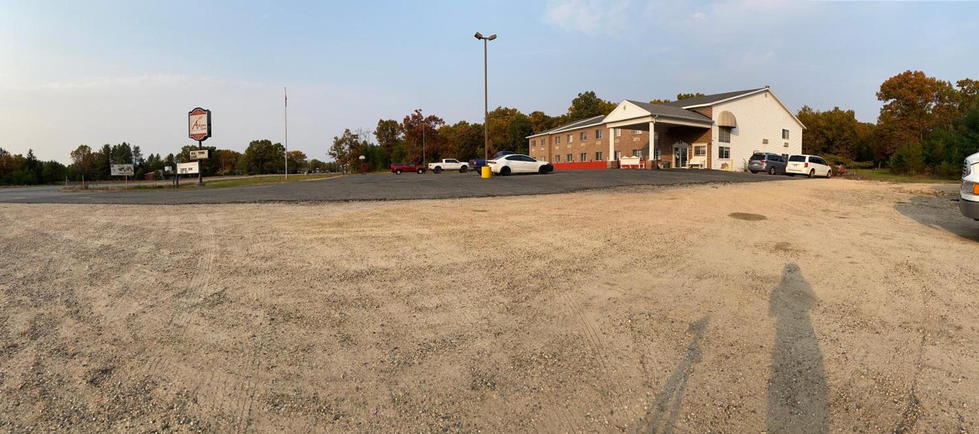 Adams Inn and Suites photo 43