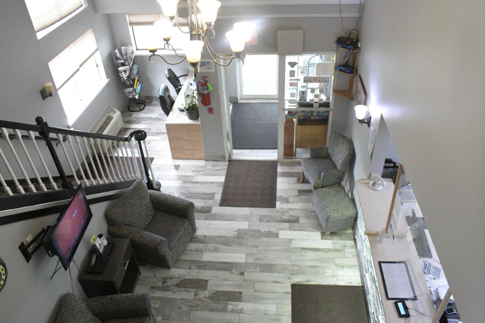 Adams Inn and Suites photo 47