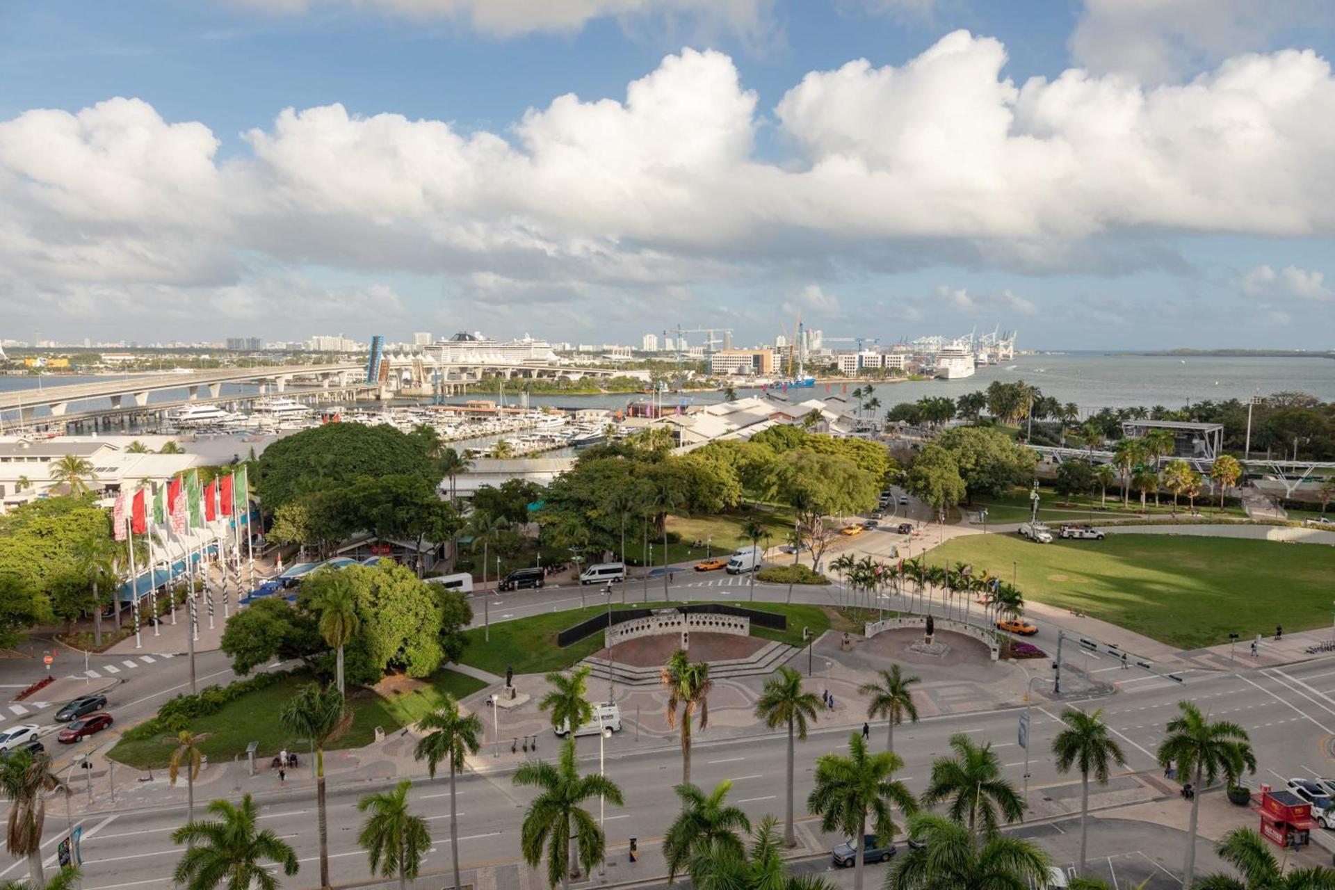 Holiday Inn Hotel Port of Miami-Downtown by IHG photo 28