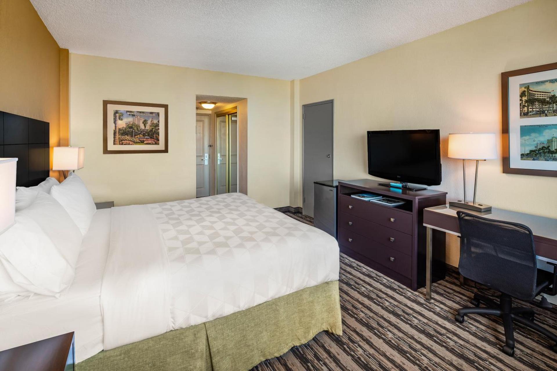 Holiday Inn Hotel Port of Miami-Downtown by IHG photo 49