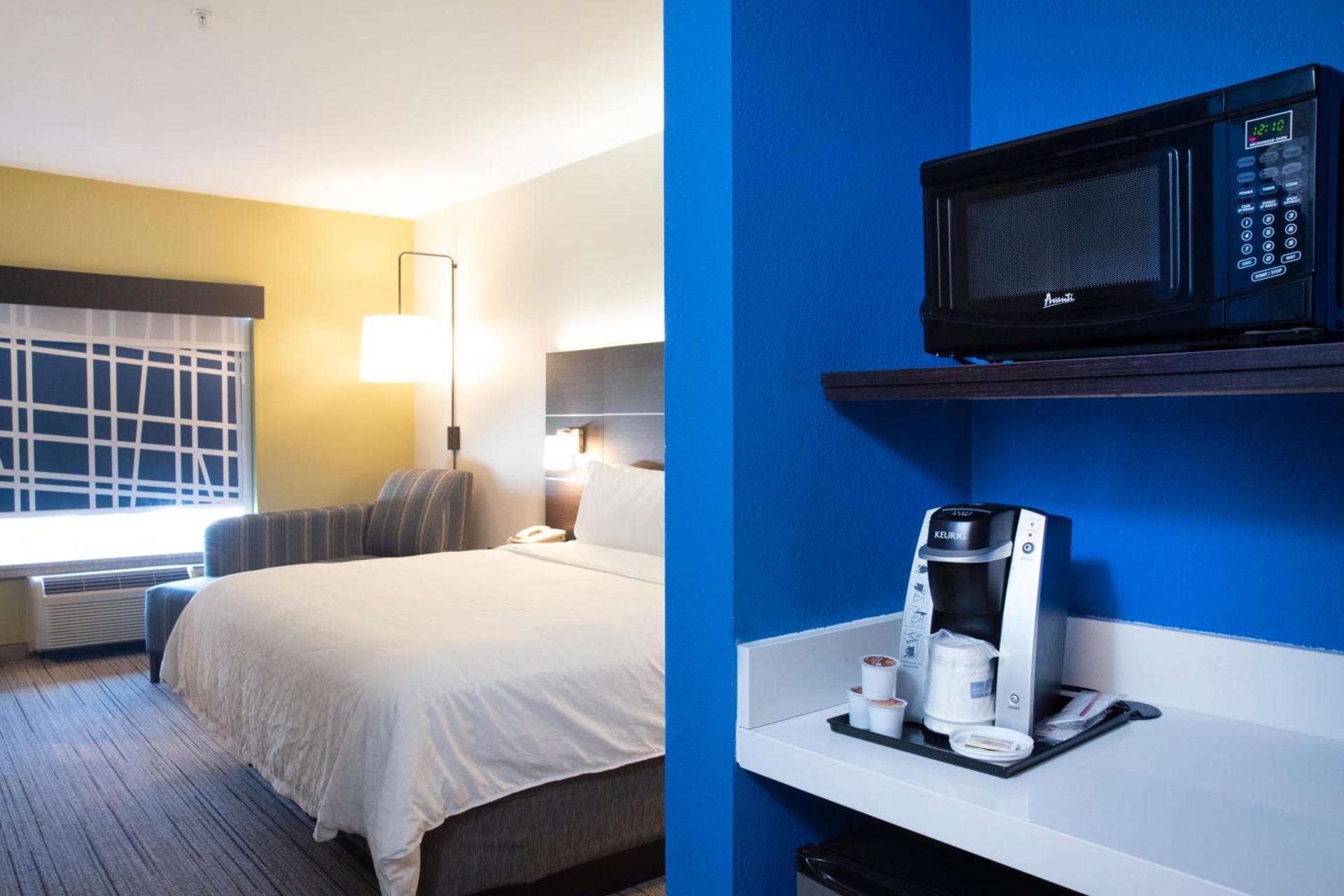 Holiday Inn Express Hotel & Suites Chester by IHG photo 13