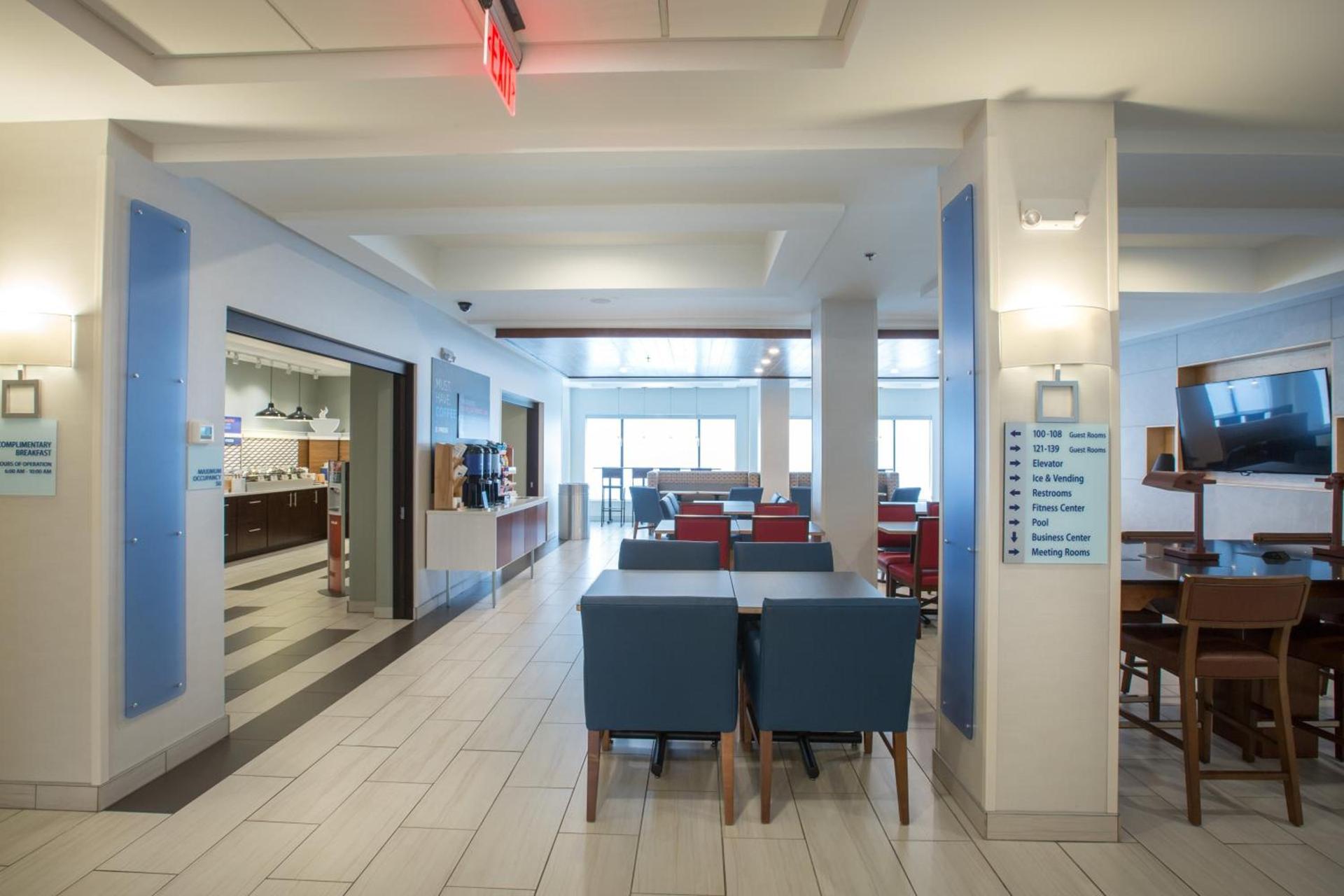 Holiday Inn Express & Suites Tupelo by IHG photo 34