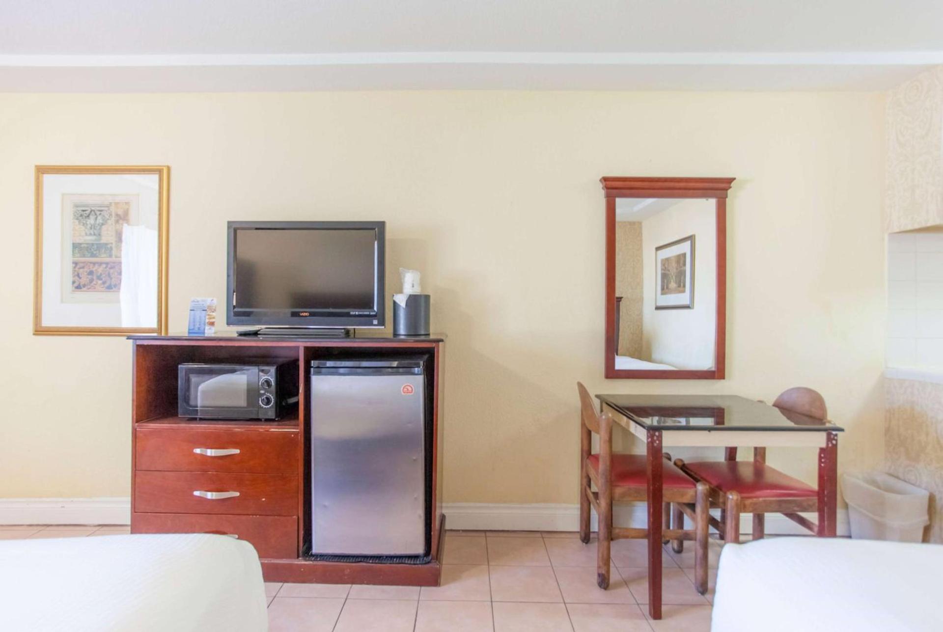 Days Inn by Wyndham Shenandoah photo 5