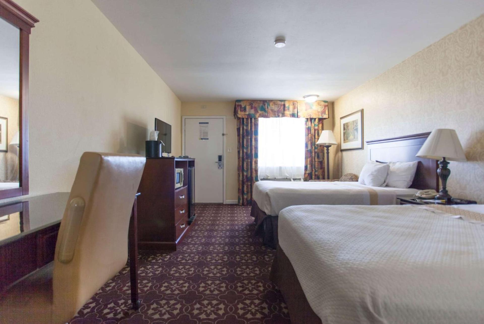 Days Inn by Wyndham Shenandoah photo 11