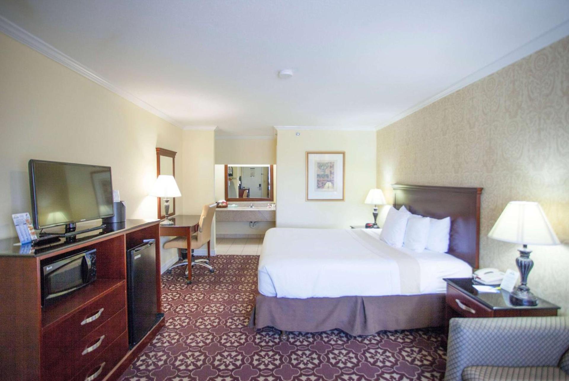 Days Inn by Wyndham Shenandoah photo 16