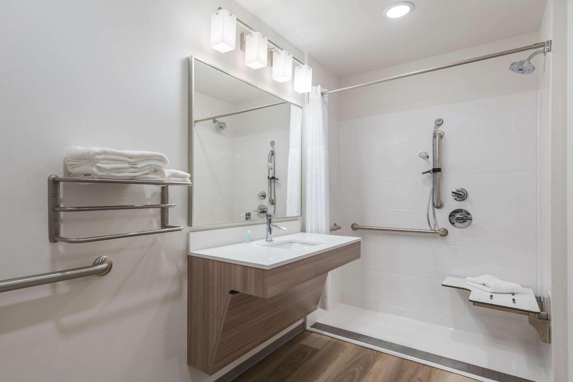 WoodSpring Suites Tri-Cities Richland photo 10