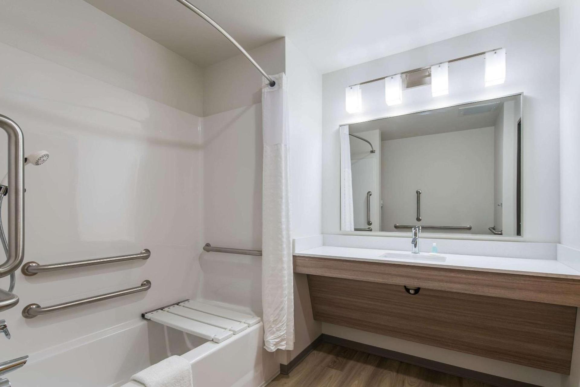 WoodSpring Suites Tri-Cities Richland photo 15