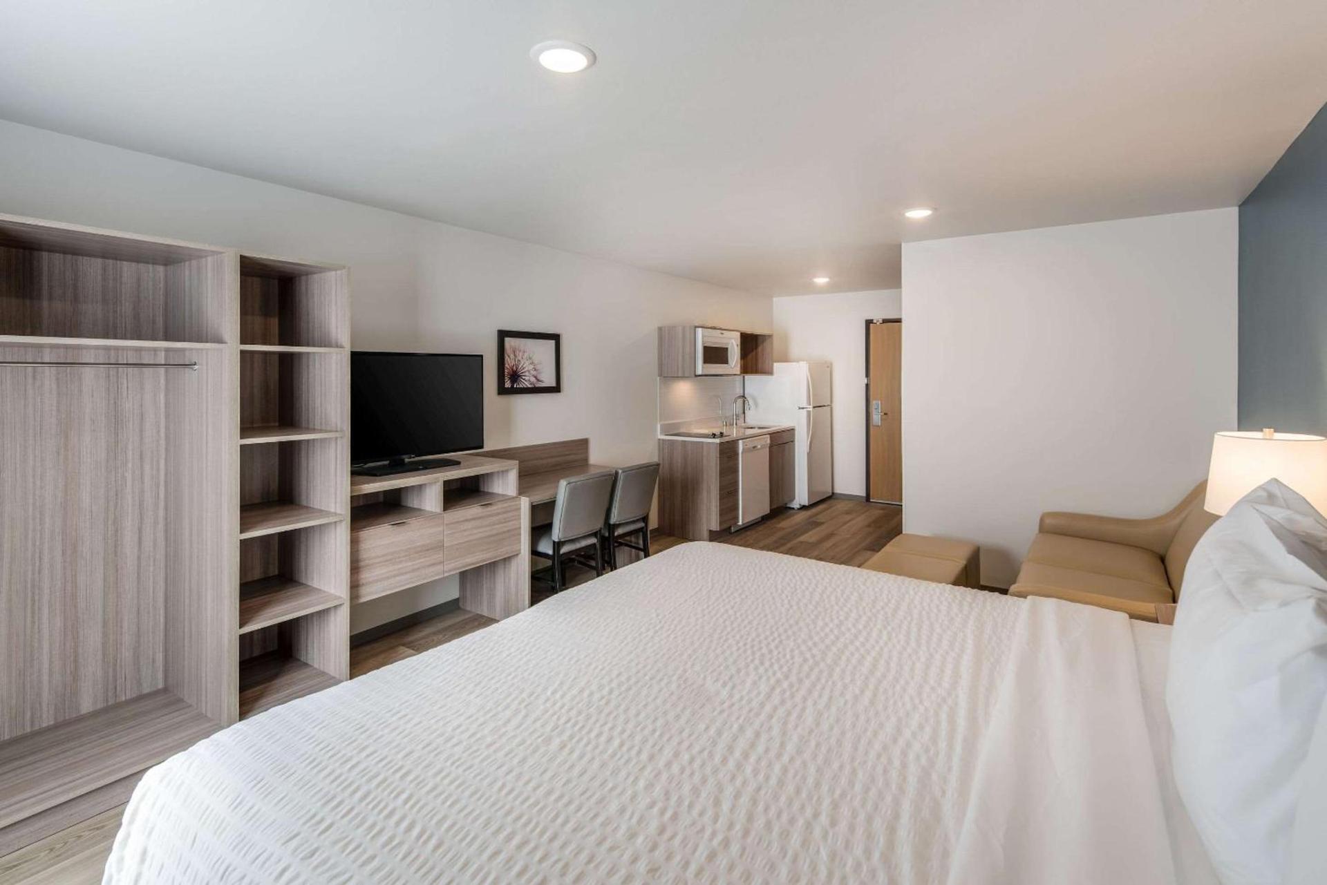 WoodSpring Suites Tri-Cities Richland photo 18