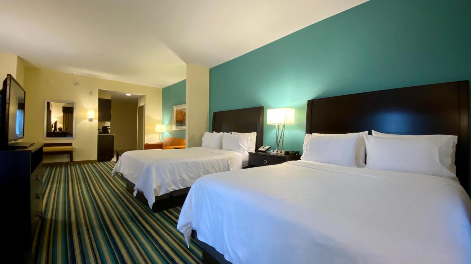 Holiday Inn Express Hotel & Suites Orlando East-UCF Area by IHG photo 6