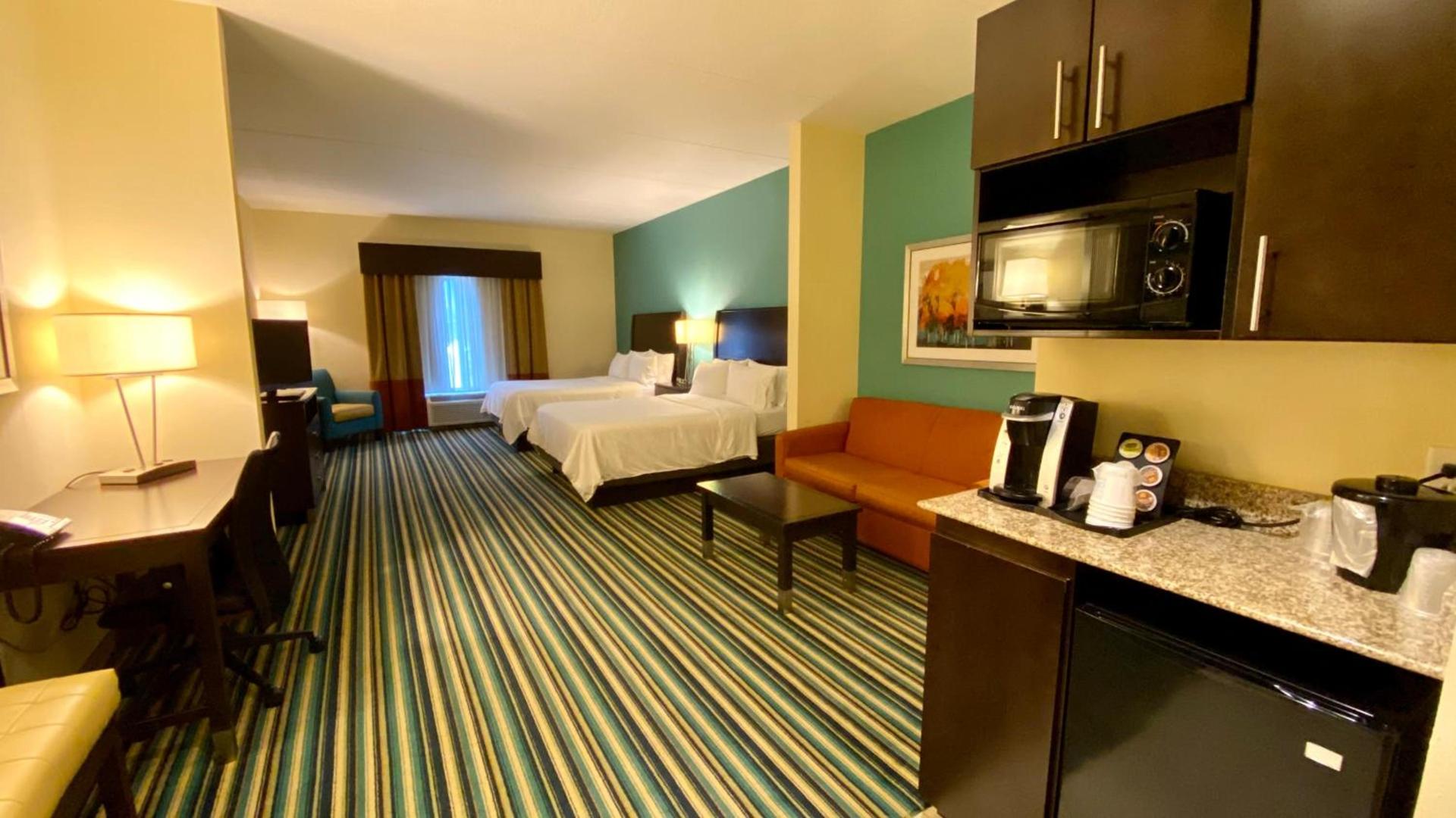Holiday Inn Express Hotel & Suites Orlando East-UCF Area by IHG photo 7