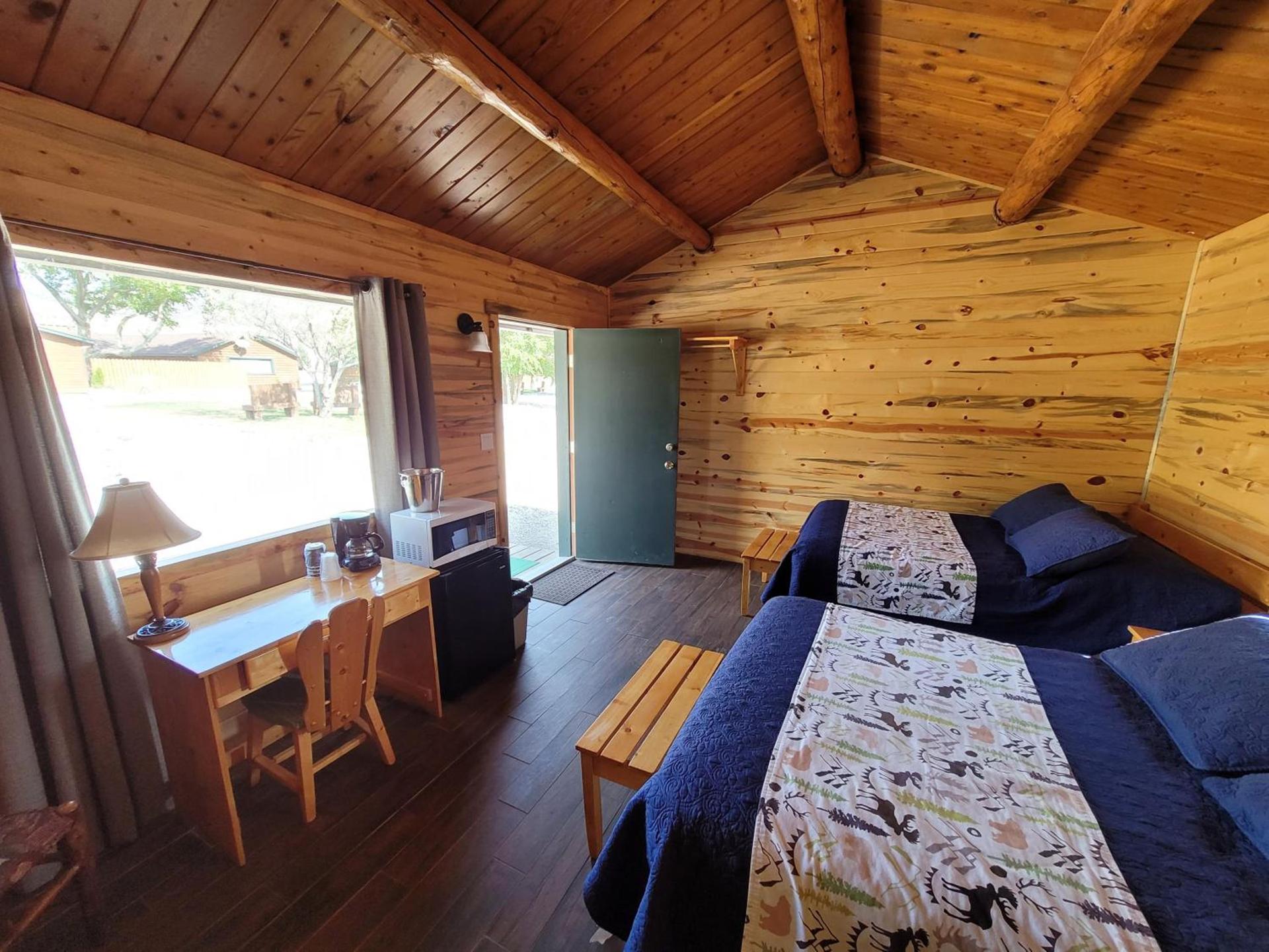 Yellowstone Valley Inn photo 15