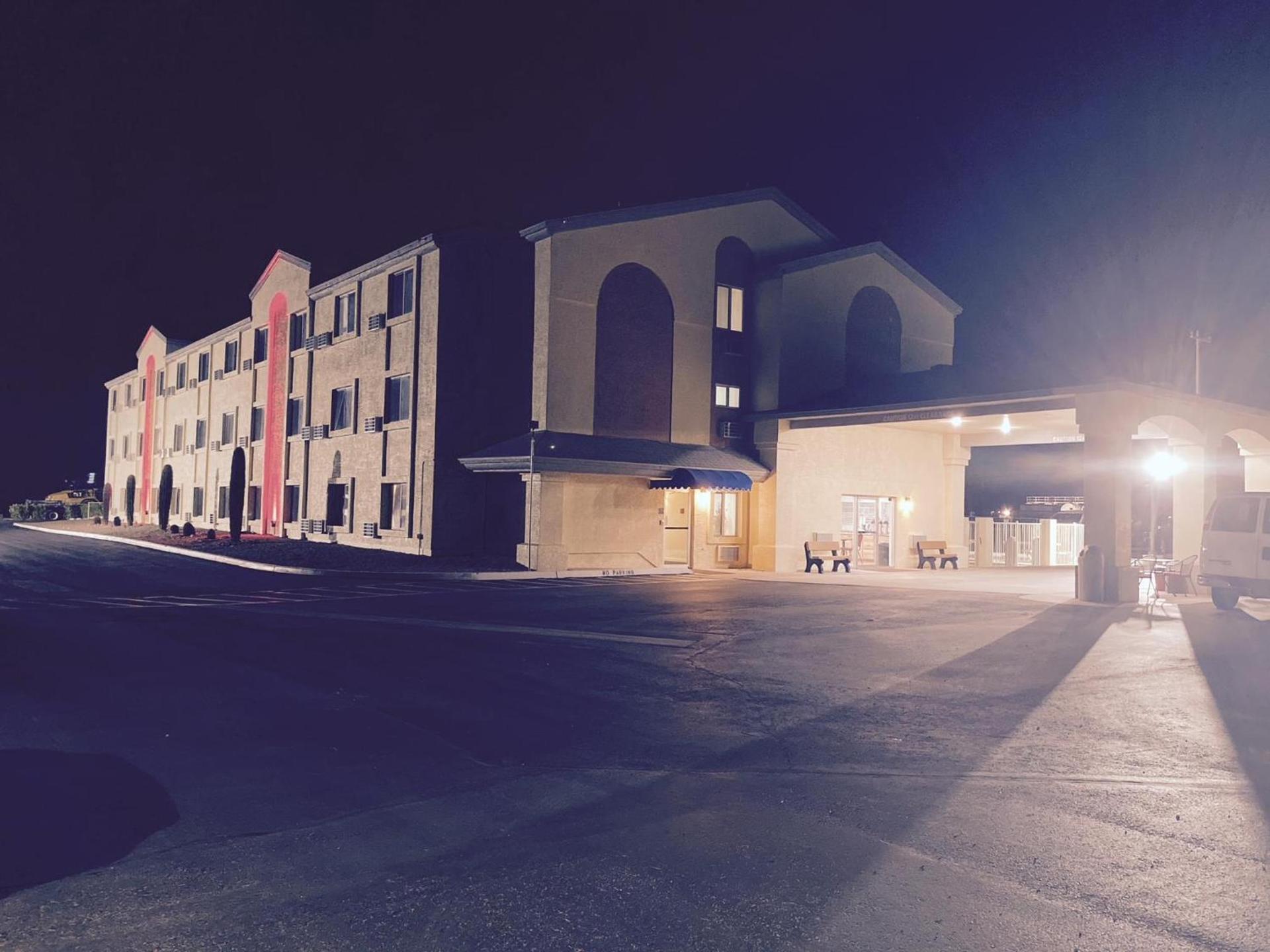Americas Choice Inn & Suites photo 15