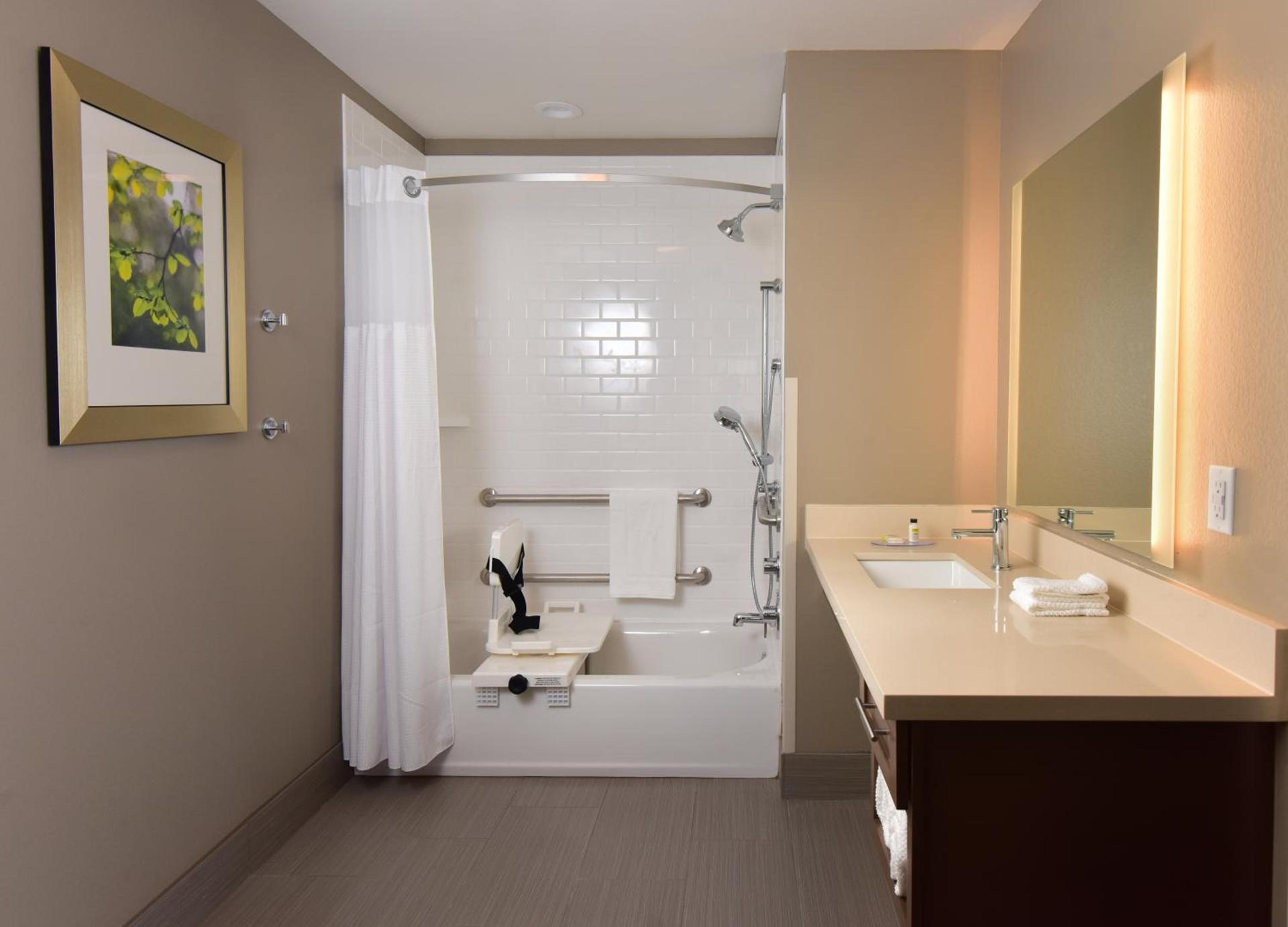 Staybridge Suites - Wisconsin Dells - Lake Delton by IHG photo 4