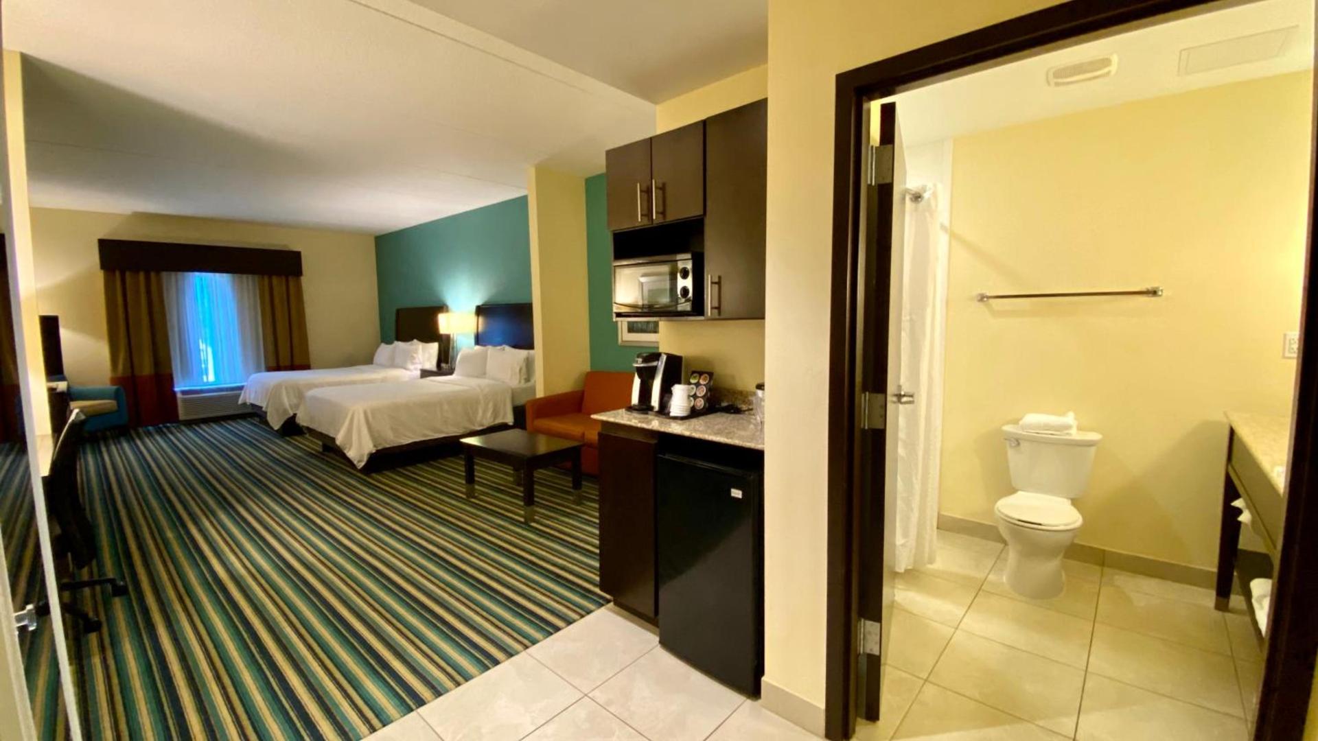 Holiday Inn Express Hotel & Suites Orlando East-UCF Area by IHG photo 8
