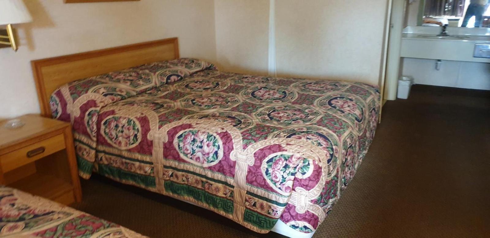 Executive Inn Kershaw photo 11