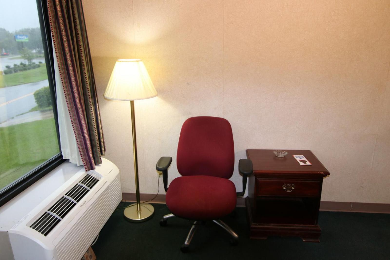 Executive Inn Kershaw photo 8
