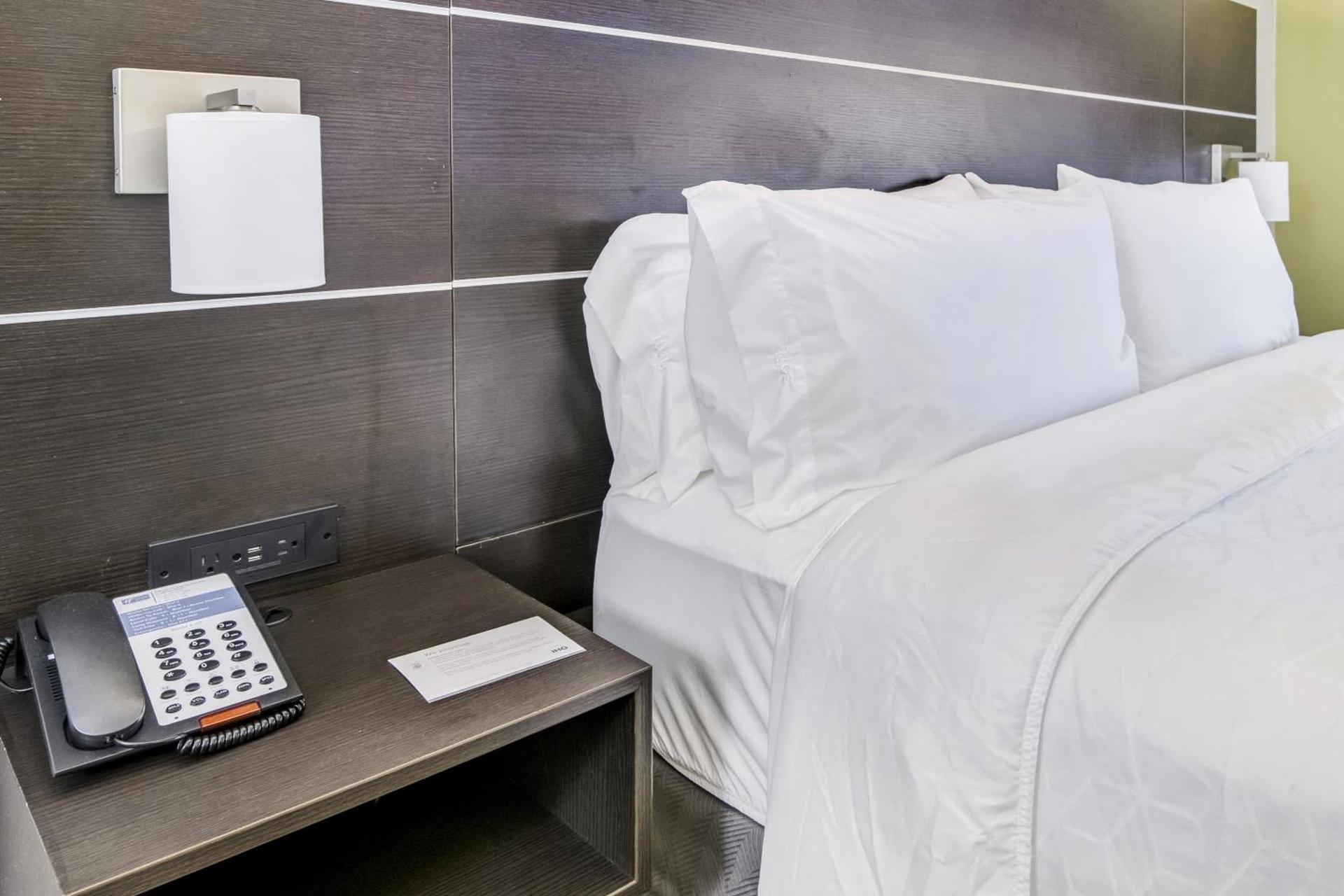 Holiday Inn Express & Suites Longview North by IHG photo 55
