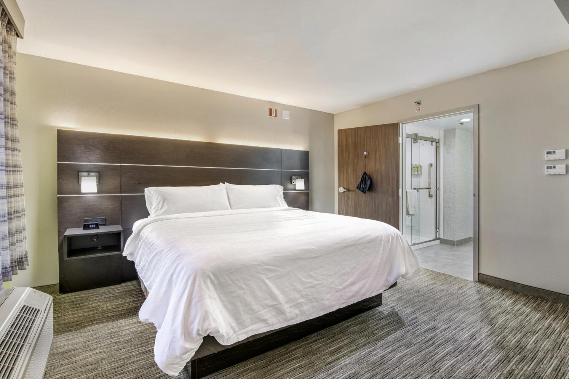 Holiday Inn Express & Suites Longview North by IHG photo 62