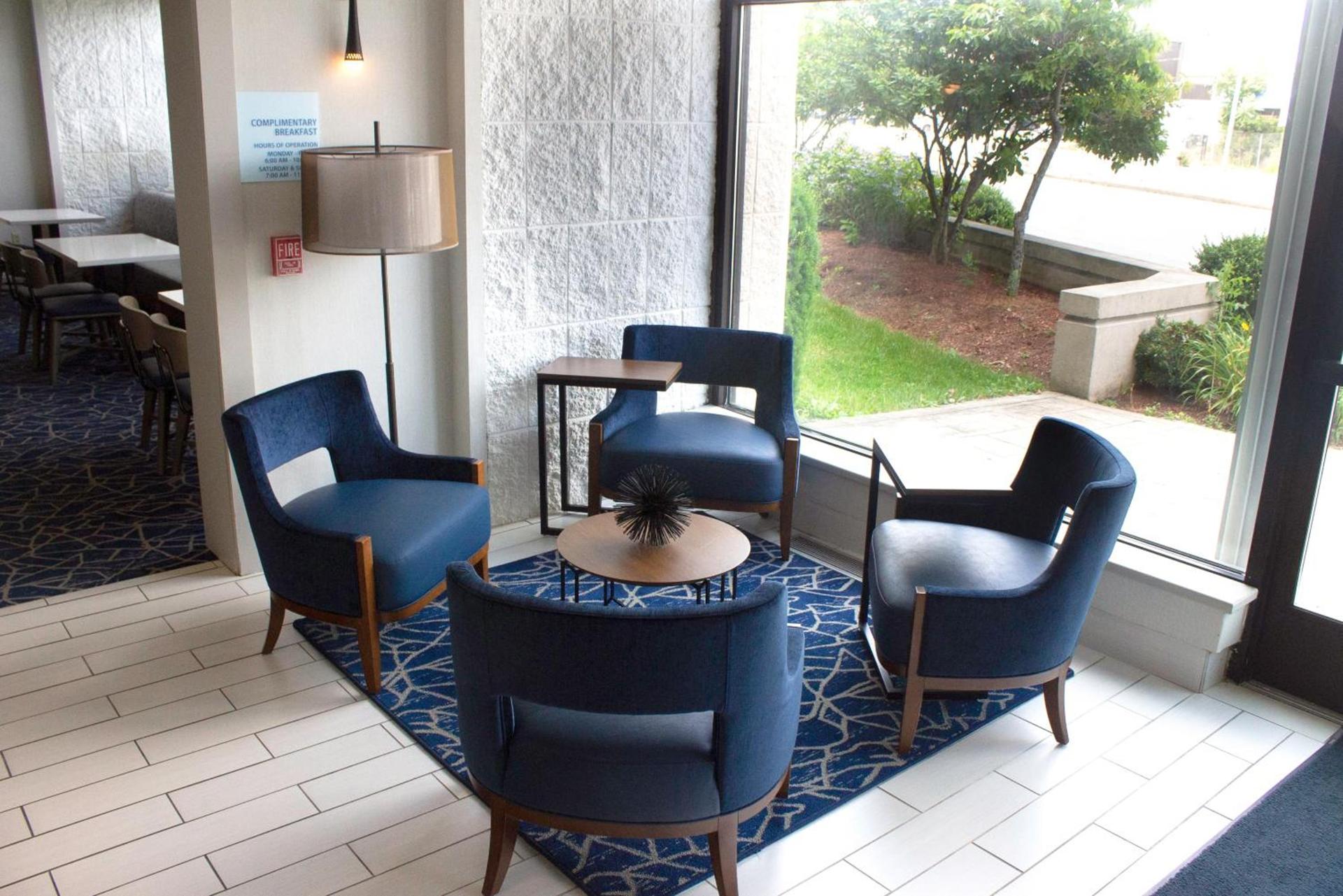 Holiday Inn Express & Suites Boston - Cambridge by IHG photo 11