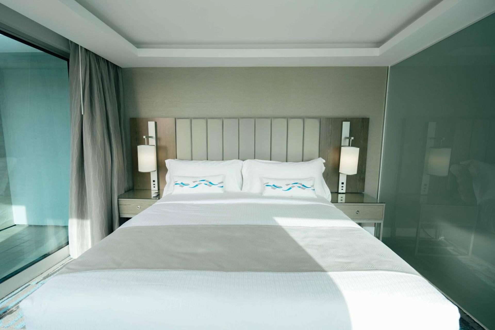 H2O Hermosa Beach Hotel photo 21