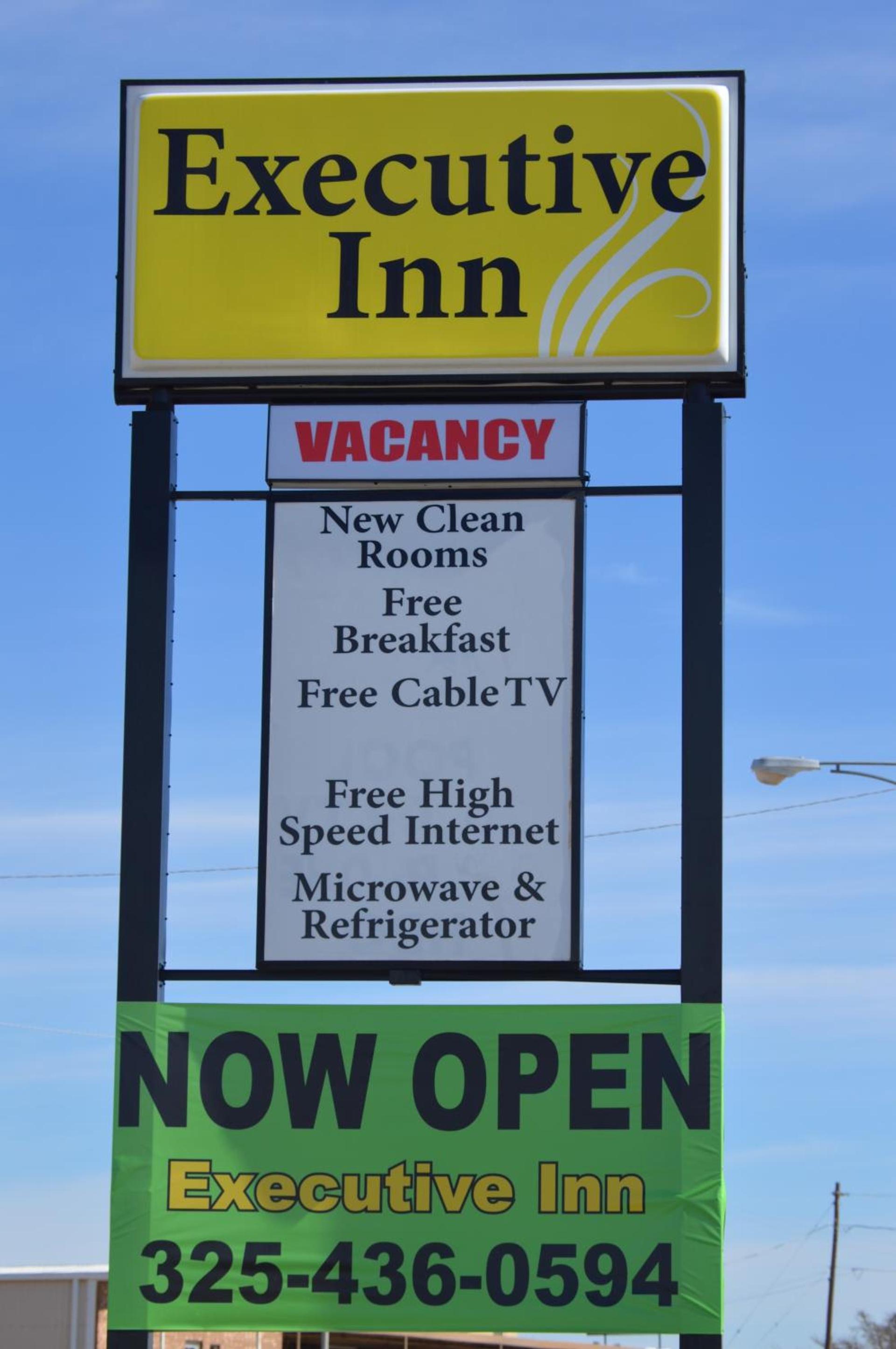 Executive Inn Snyder photo 26