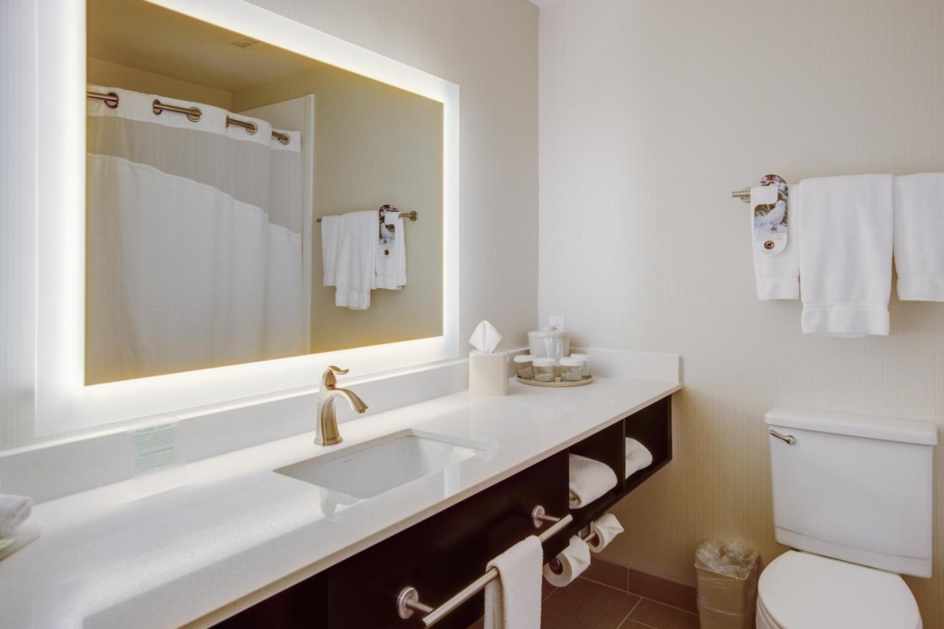 Holiday Inn Express Bellingham by IHG photo 33