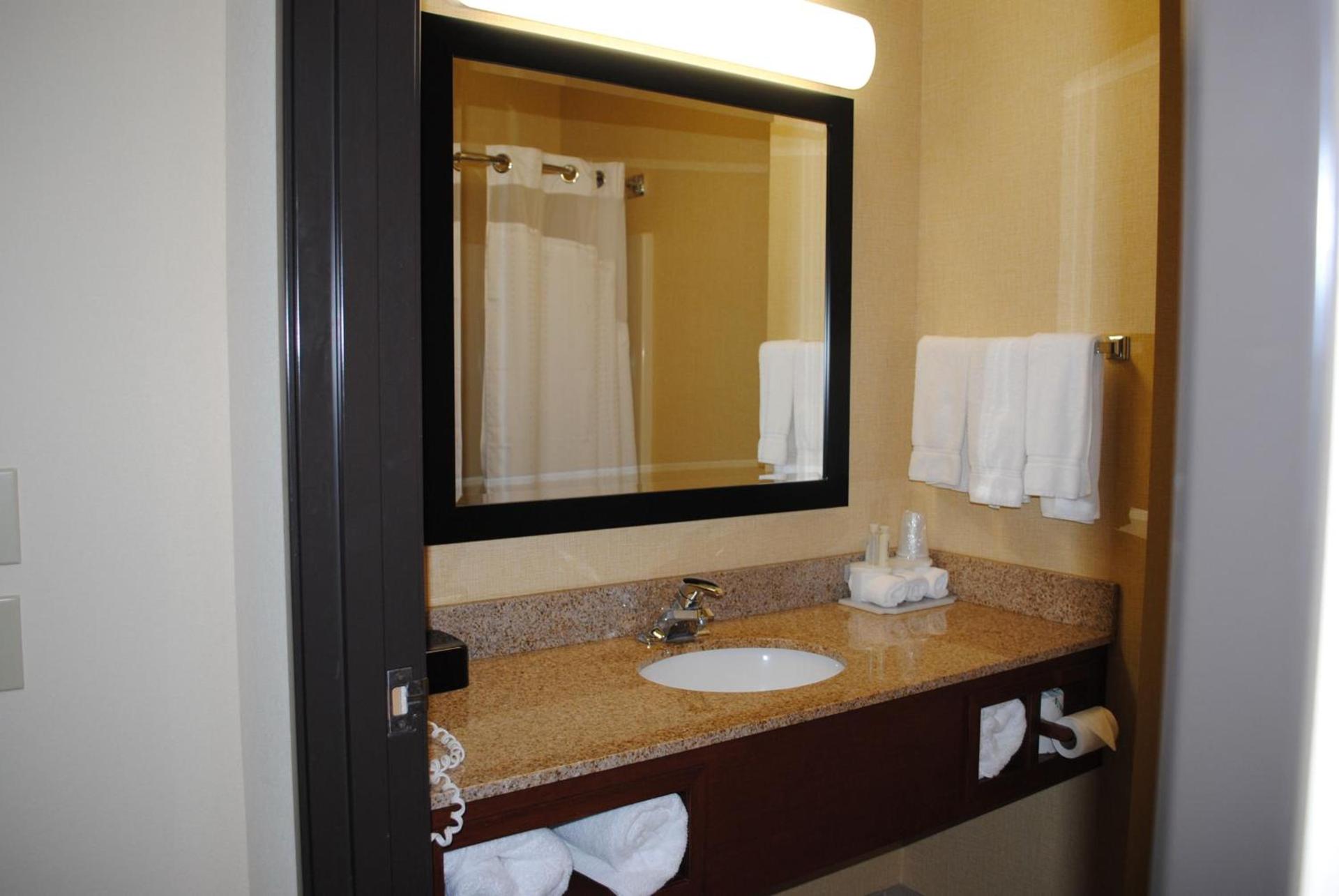 Holiday Inn Express Boonville by IHG photo 44