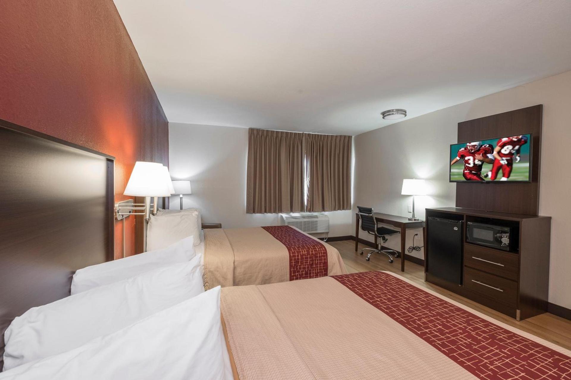 Red Roof Inn PLUS+ Poughkeepsie photo 20